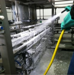 foaming and sanitizing